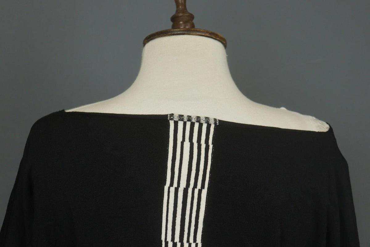 SARAH PACINI Black & White Viscose Long Sleeve V-Neck Pullover Sweater – Size One