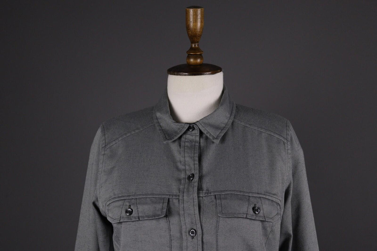 ARCTERYX Relaxed Fit Gray Long Sleeve Button Hiking Shirt – Size M