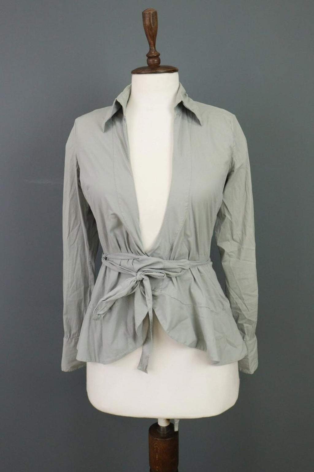 TRANSIT PAR SUCH Gray Beolt Long Sleeve Cape Top Blouse Shirt – Size 1