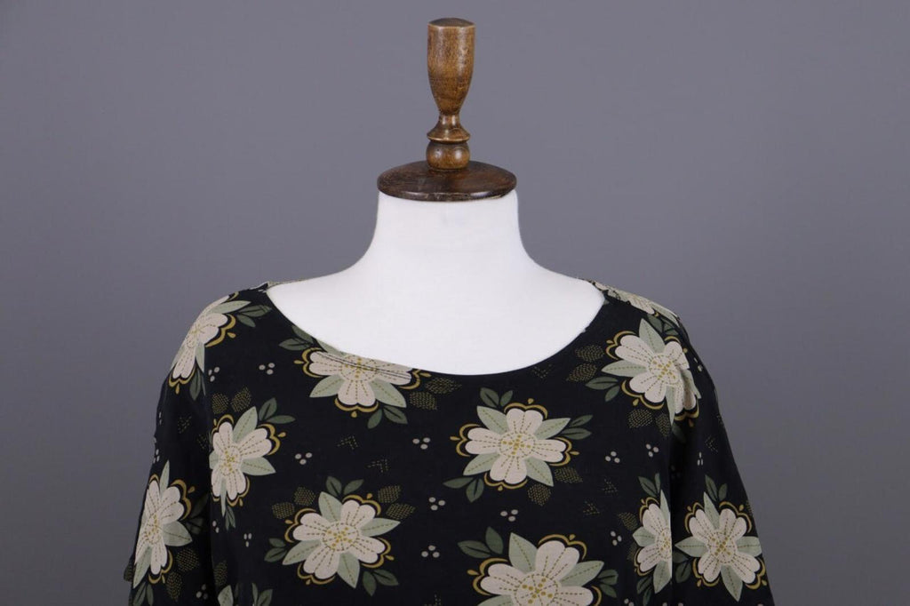 GUDRUN SJODEN Black Floral Relaxed Summer Short Sleeve Blouson Midi Dress – Size L