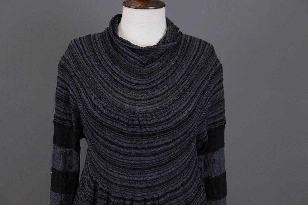 OSKA Gray Striped A-Line Cowl Neck Long Sleeve Short Dress – Size 2