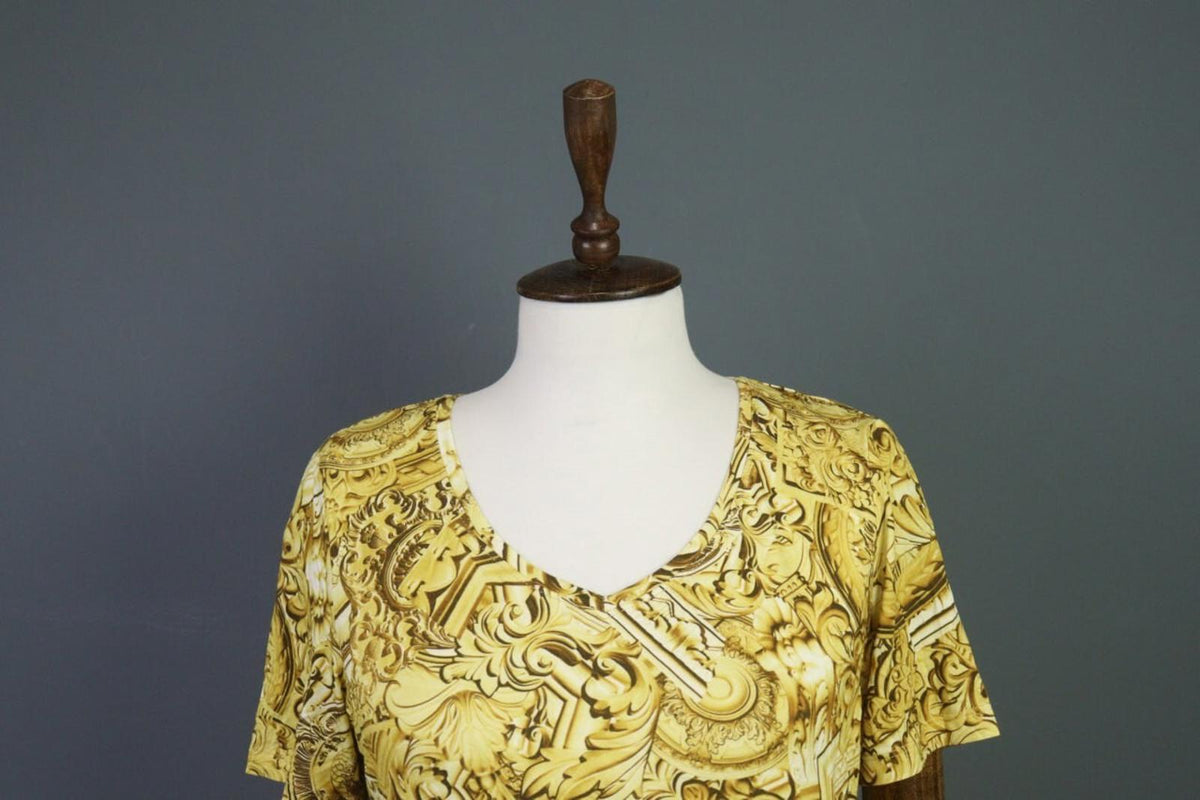 BNWT VERSACE JEANS Multicolor Gold Printed Short Sleeve Blouse Top – Size USA 4