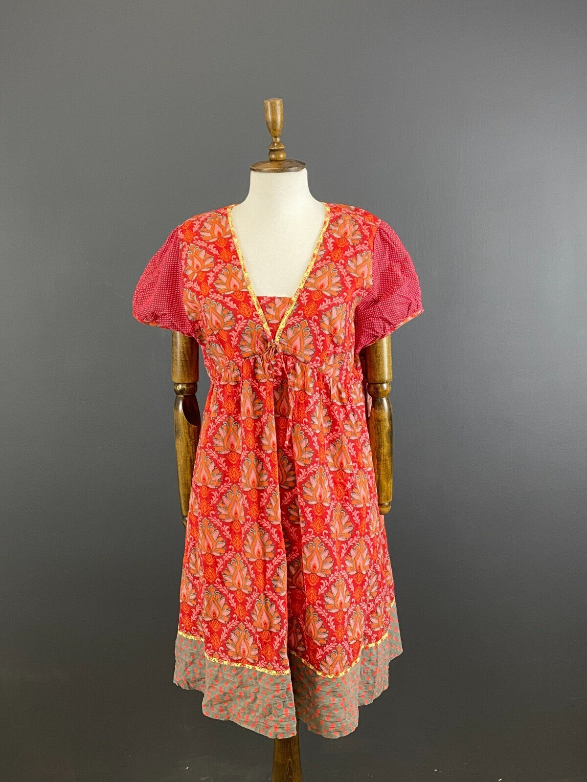 Deerberg by Oska Red Floral Short Sleeve Boho Relaxed Blouson Midi Dress – Size M