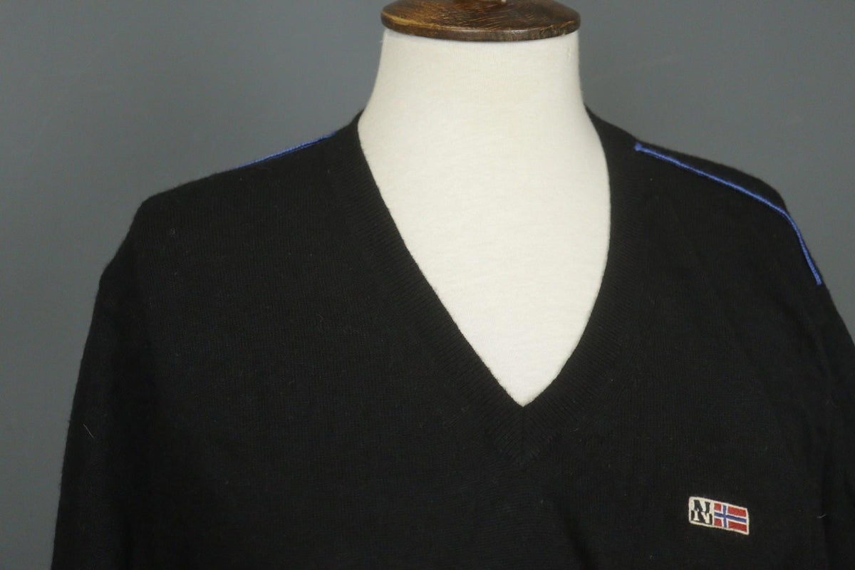 NAPAPIJRI Black 100% Merino Wool Raglan Sleeve V-Neck Pullover Sweater – Size L