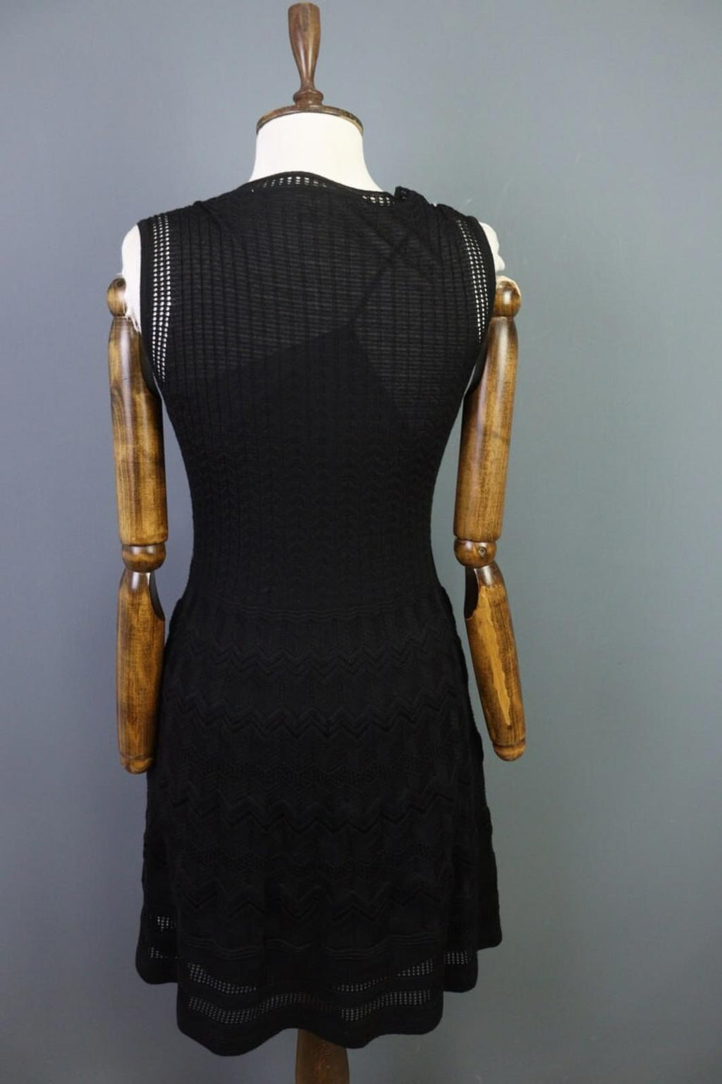 MISSONI Black Long Sleeve V-Neck A-Line Bodycon Dress – Size 44