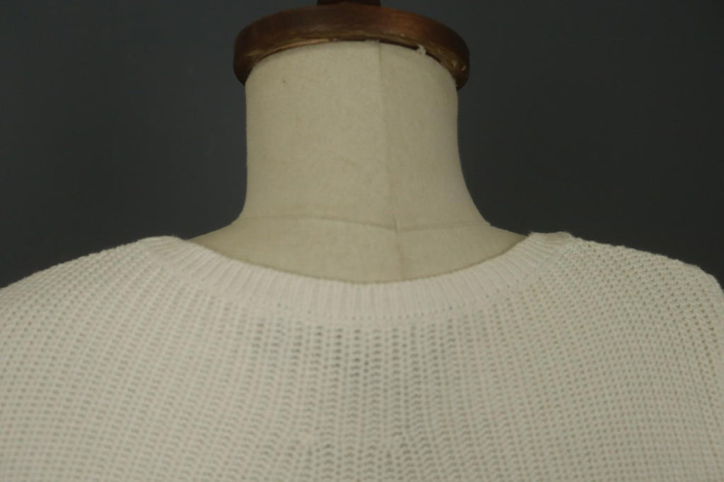 Salvatore Ferragamo White Knitted Crew Neck Long Sleeve Pullover Sweater – Size 38
