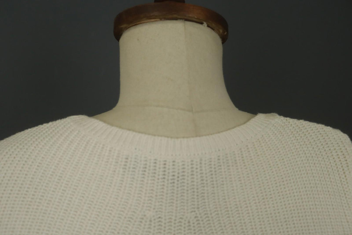 Salvatore Ferragamo White Knitted Crew Neck Long Sleeve Pullover Sweater – Size 38