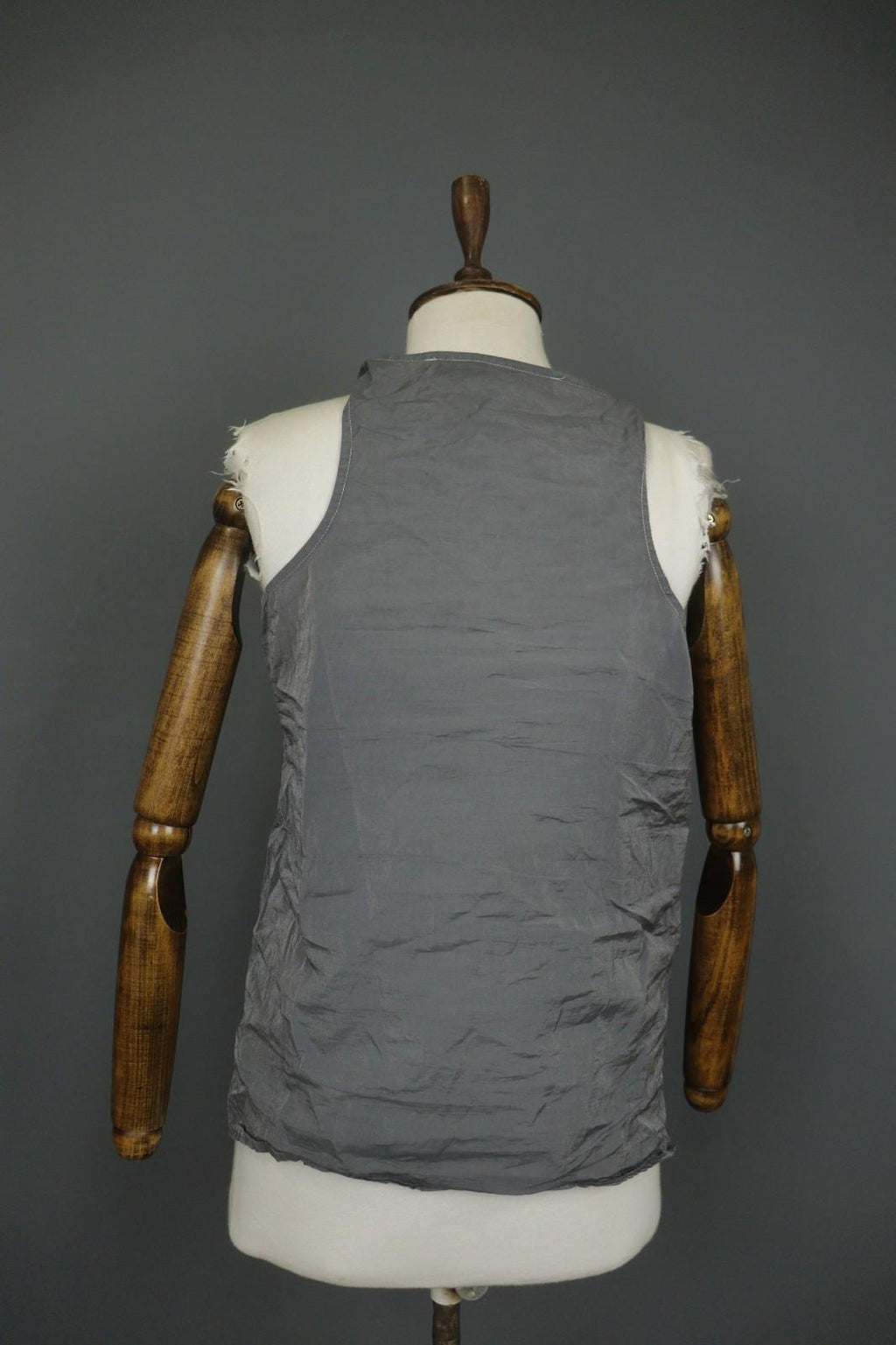 RUNDHOLZ Gray Round Neck Wide Strap Regular Fit Pullover Tank Top – Size M
