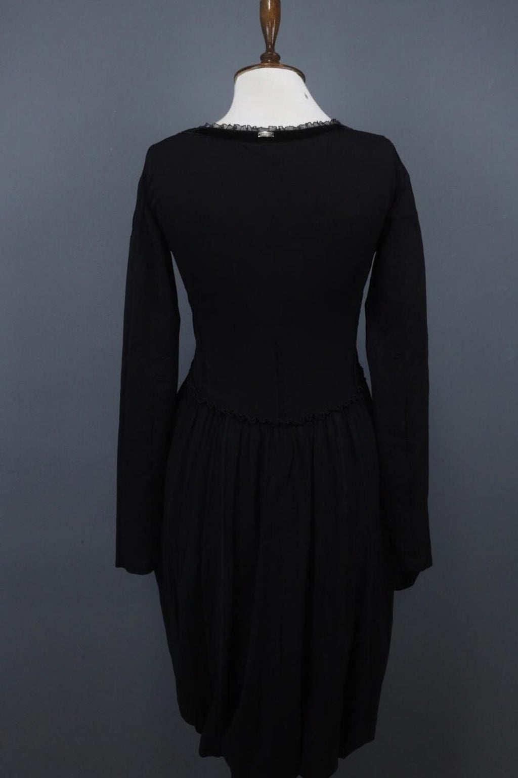 HIGH USE Black Square Neck Long Sleeve Casual Tie Front Fit & Flare Dress – Size L