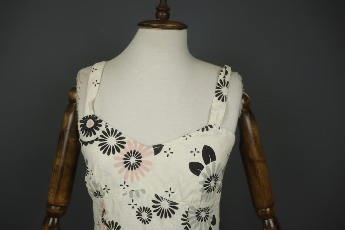 LAURA ASHLEY White & Black Floral Viscose Sweetheart Neck Sheath Dress – Size M