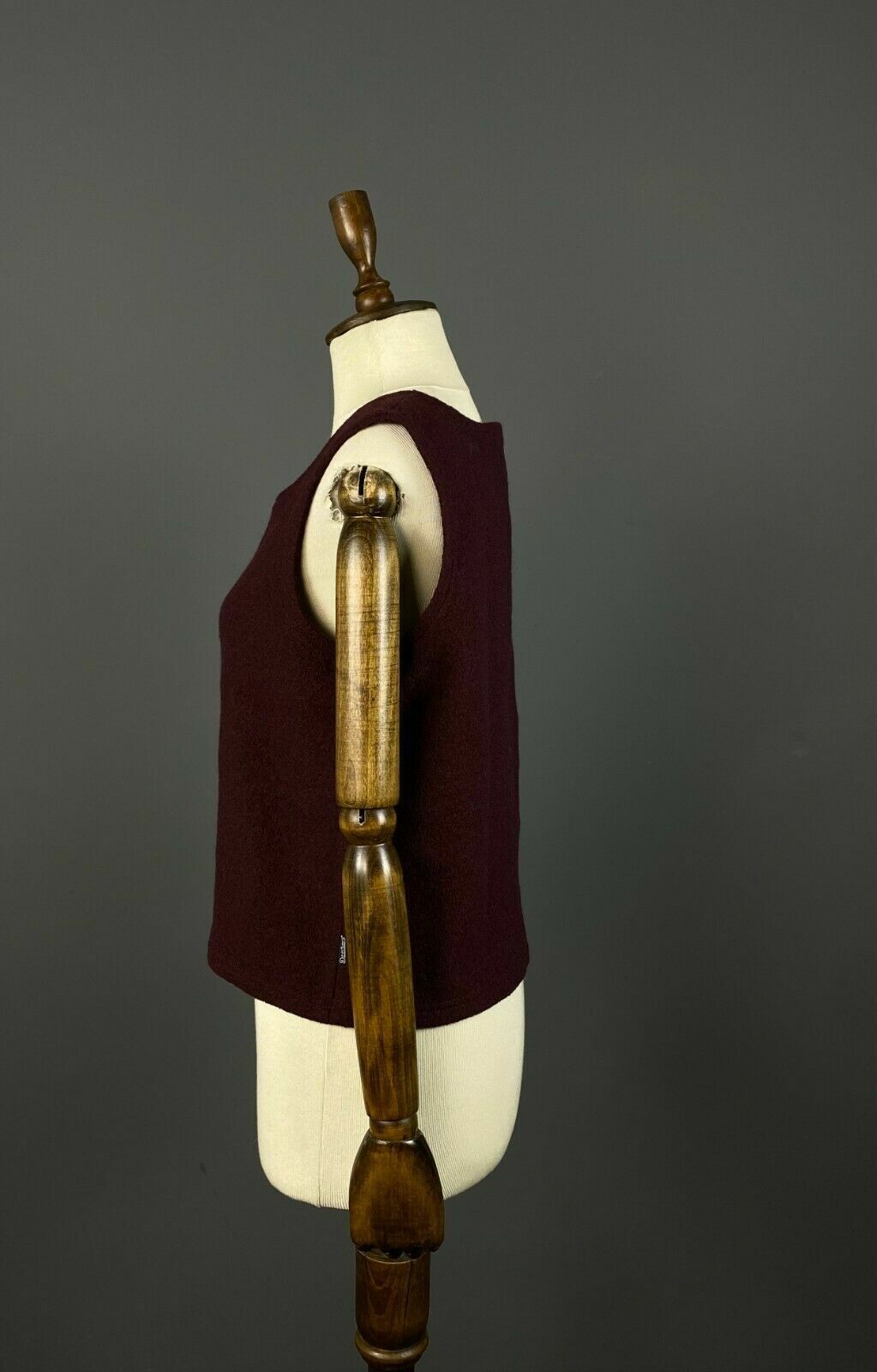 Vintage Deerberg by Oska Red Bordo Pure Wool Vest Sweater – Size 38 / 40