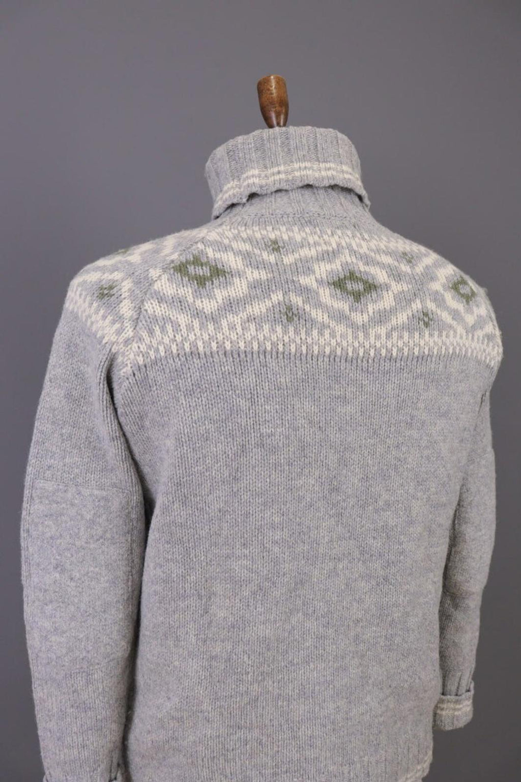 DEVOLD Gray Vintage Fair Isle Turtle Neck Wool Knit Ski Sweater – Size M