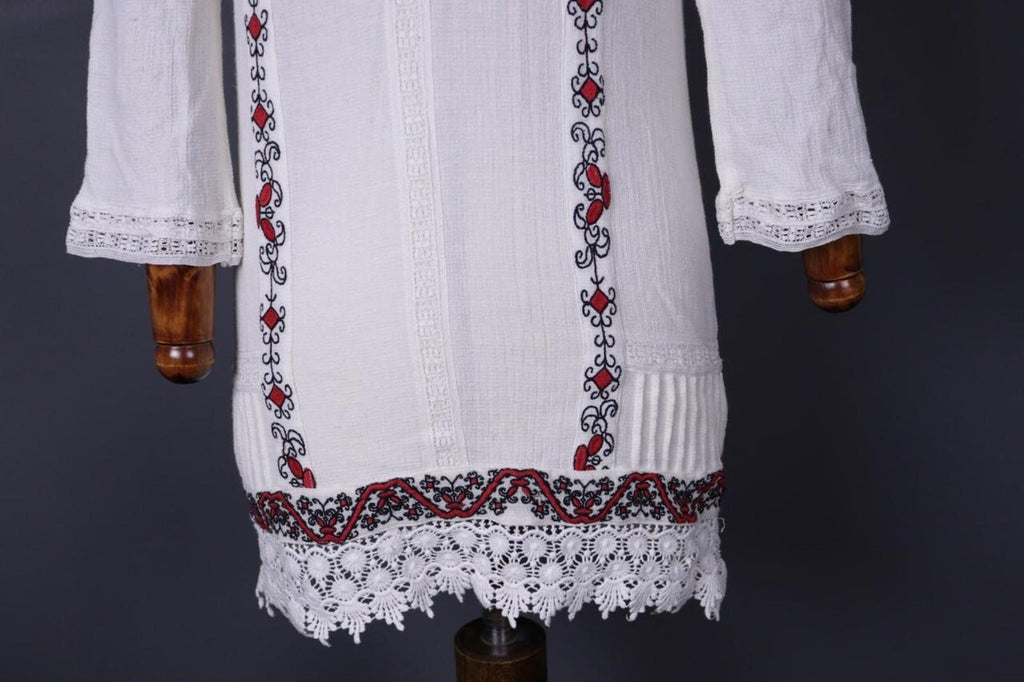 ALICE + OLIVIA White Floral Embroidered Long Sleeve Blouson Midi Dress – Size XS