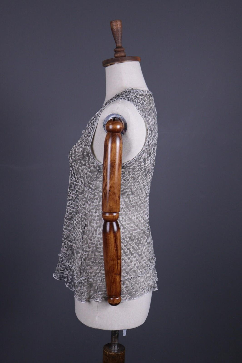 TRANSIT PAR SUCH Gray Silk Abstract Sleeveless Mesh Tank Top – Size M
