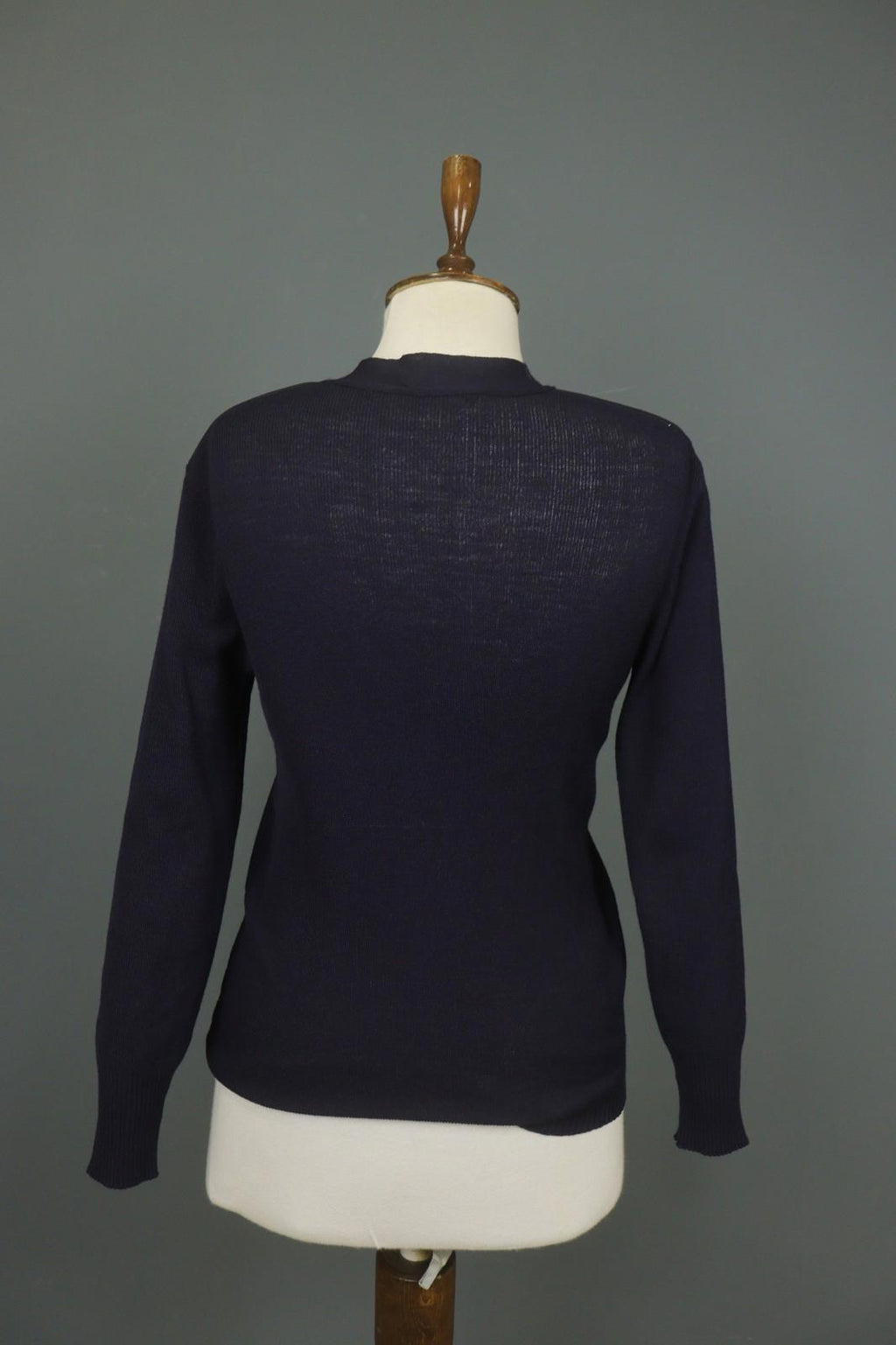 ESCADA Navy Wool Tight Kint Raglan Sleeve V-Neck Button Front Cardigan – Size 40