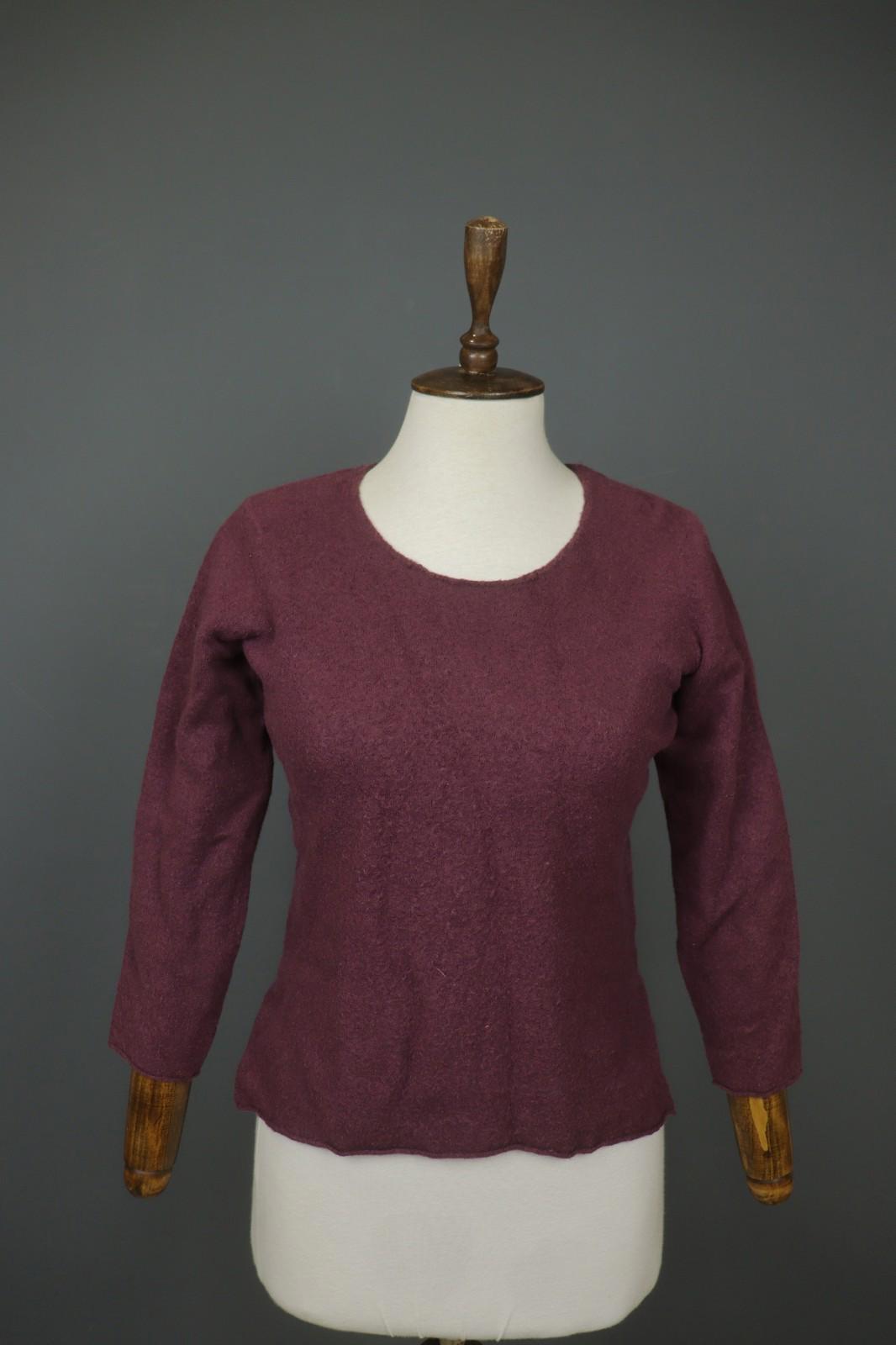 GUDRUN SJODEN Burgundy 100% Wool Side Slit Round Neck Pullover Sweater – Size S