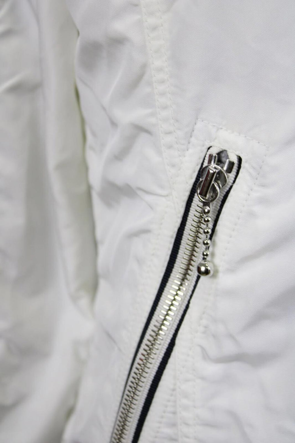 DUVETICA White Lightweight Hooded Full Zip Long Jacket – Size 44