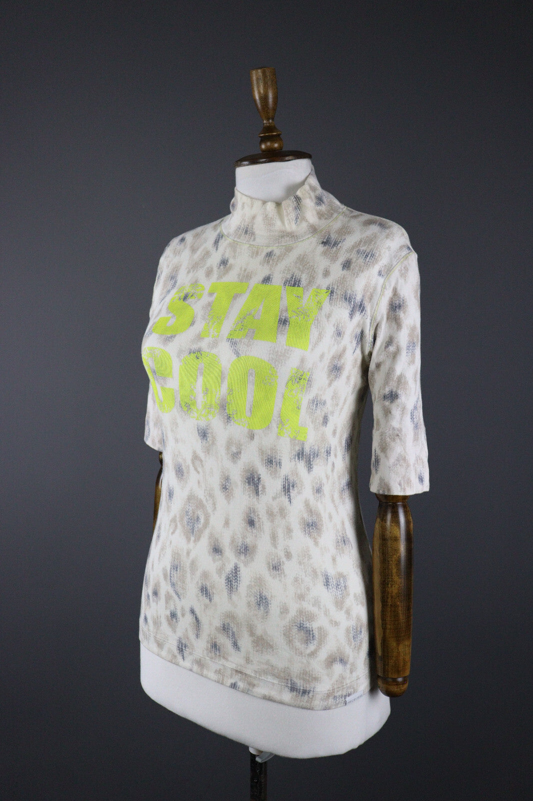 Used Marc Cain Sports Stay Cool Abstract Casual Shirt Pullover Top – Size S