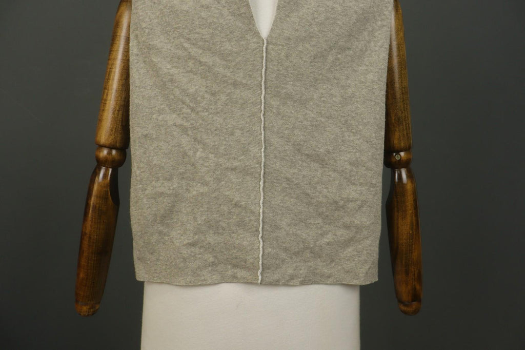 ANNETTE GORTZ Gray White Regular Fit Sleeveless V-Neck Pullover Tank Top – Size M