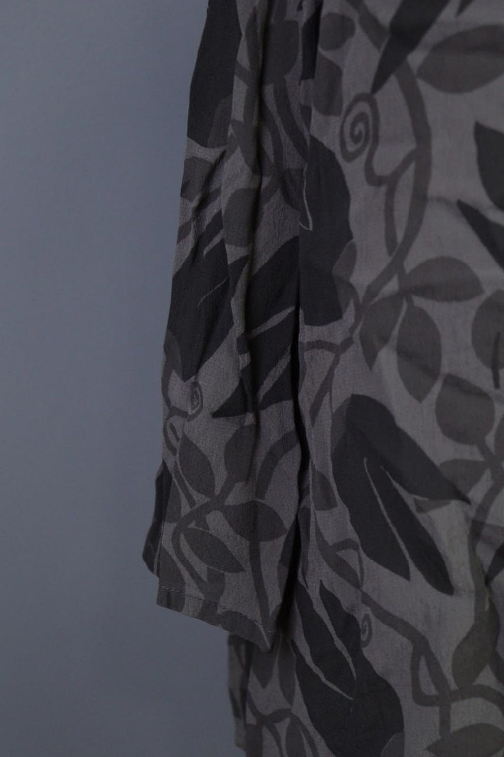 GUDRUN SJODEN Gray Black Leaf Print 100%Viscose Button Front Sheath Dress – Size L