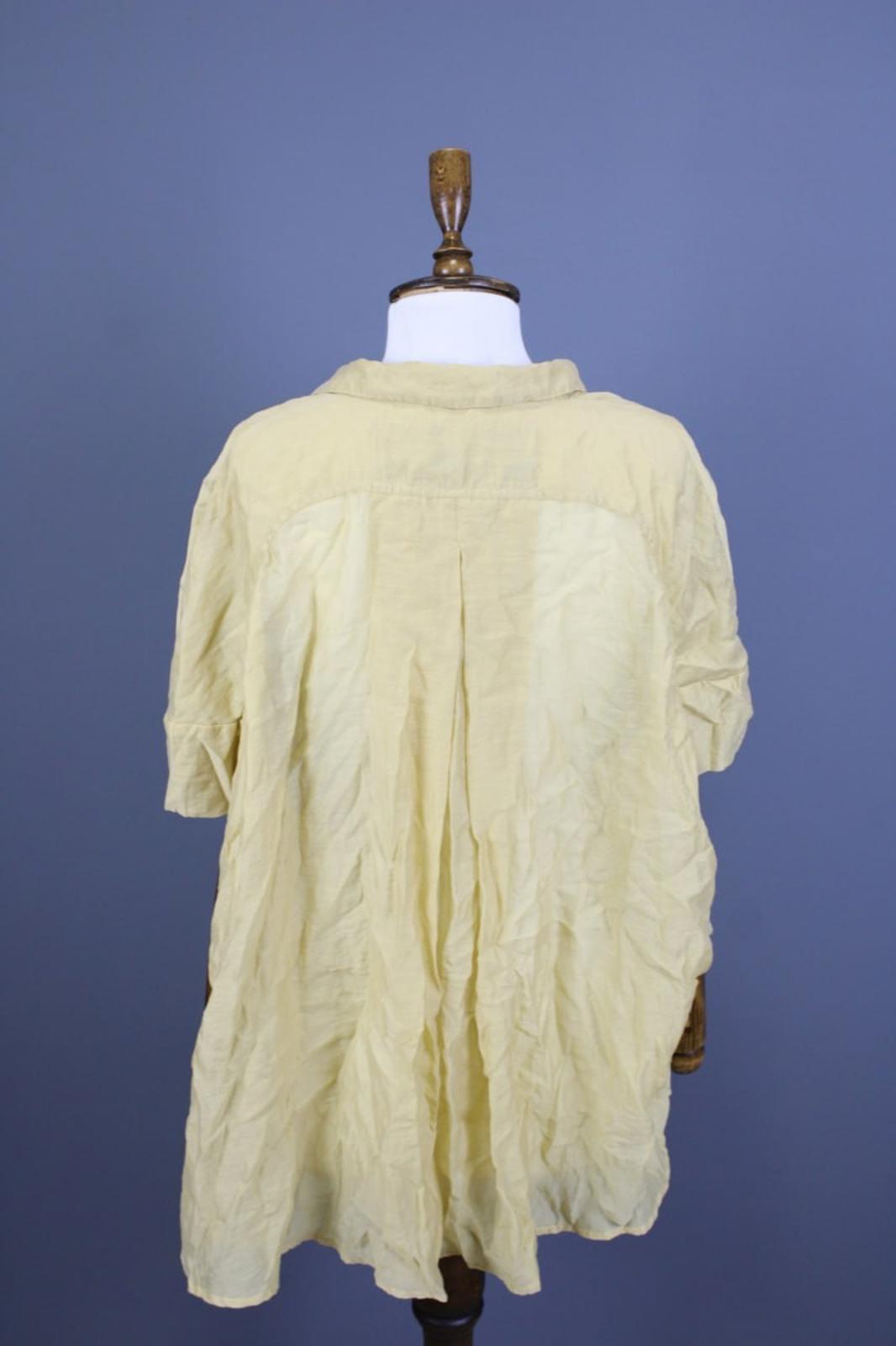 RUNDHOLZ Beige Classic Fit Collared Long Sleeve Button Front Shirt Top – Size L