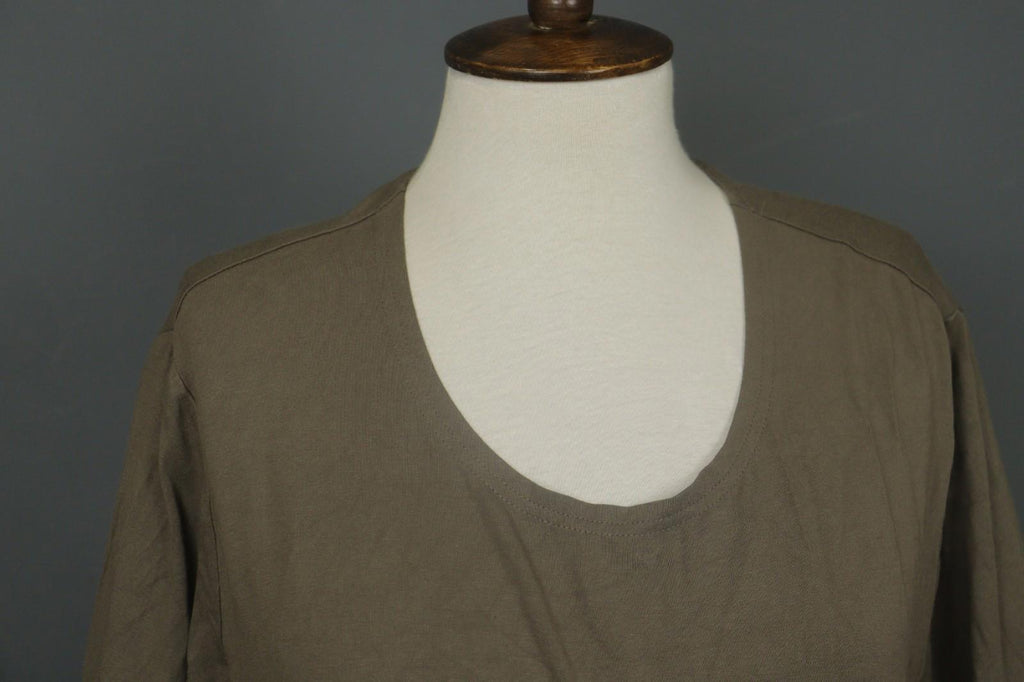 OSKA Brown Knit Classic Long Sleeve Round Neck Pullover Knee Length Shift Dress
