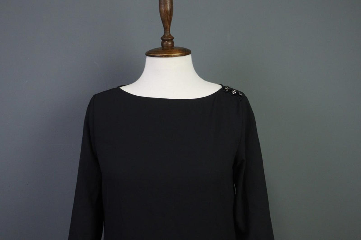 CHANEL Black Long Sleeve Button Side Slit Pullover Blouse Top – Size 34