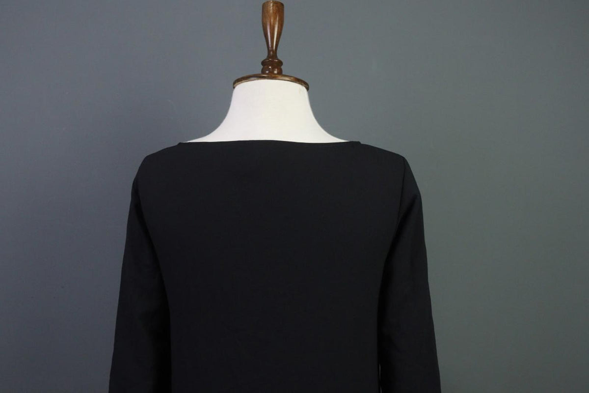 CHANEL Black Long Sleeve Button Side Slit Pullover Blouse Top – Size 34