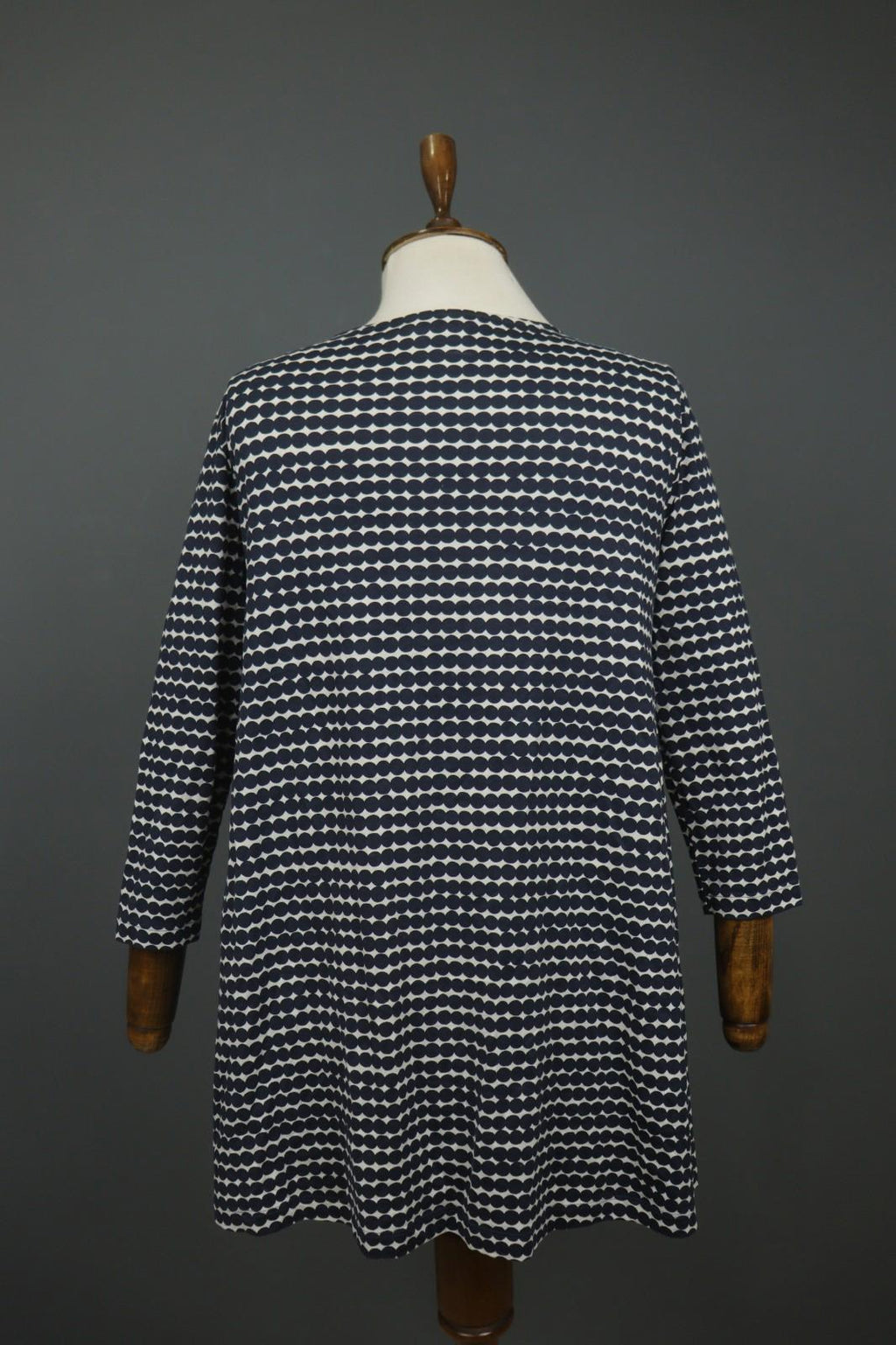 MARIMEKKO LEVOLLINEN RASYMATTO Black White Polka Dot Pullover Shift Dress Sz XS