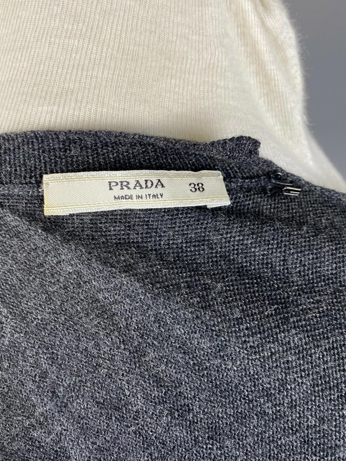 PRADA MILANO Grey Open Front Sleevless Cardigan Sweater – Size 38