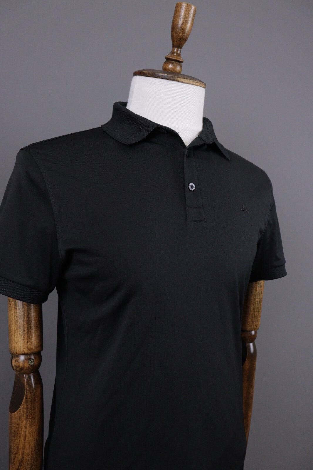 J.Lindeberg Regular Fit Sport Golf Black Short Sleeve Polo Shirt – Size M