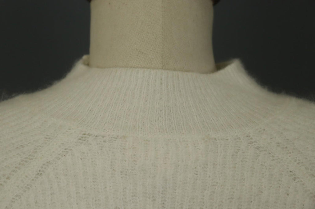 LA MAILLE SÉZANE White Knitted Long Sleeve Mock Neck Button Front Sweater – Size S