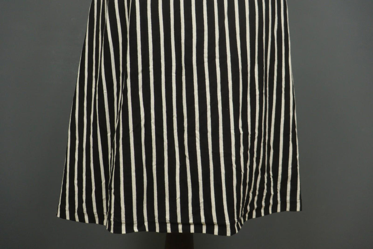 GUDRUN SJODEN Black White Striped Casual V-Neck Short Sleeve A-Line Dress – Size L