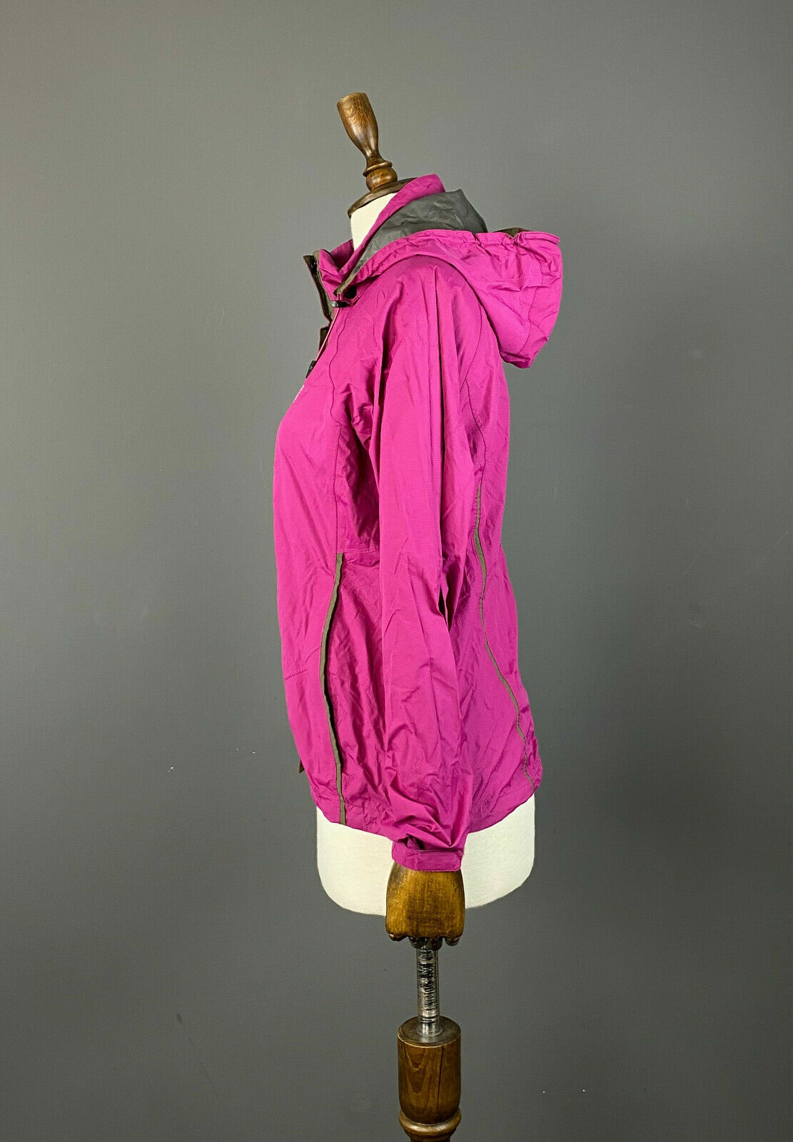 Millet Dry Edge Pink Nylon Hooded Windbreaker Jacket M US 10 UK 12 EU 40-42