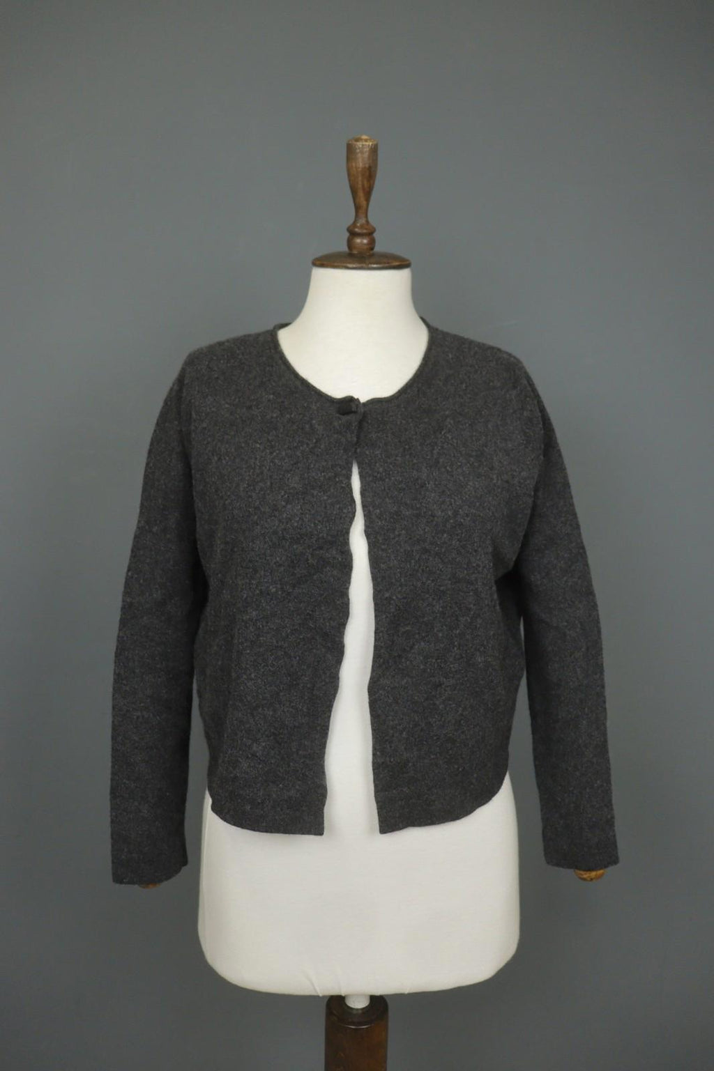 FABIANA FILIPPI Gray Merino Wool Long Sleeve Open Front Cardigan Sweater – Size 44