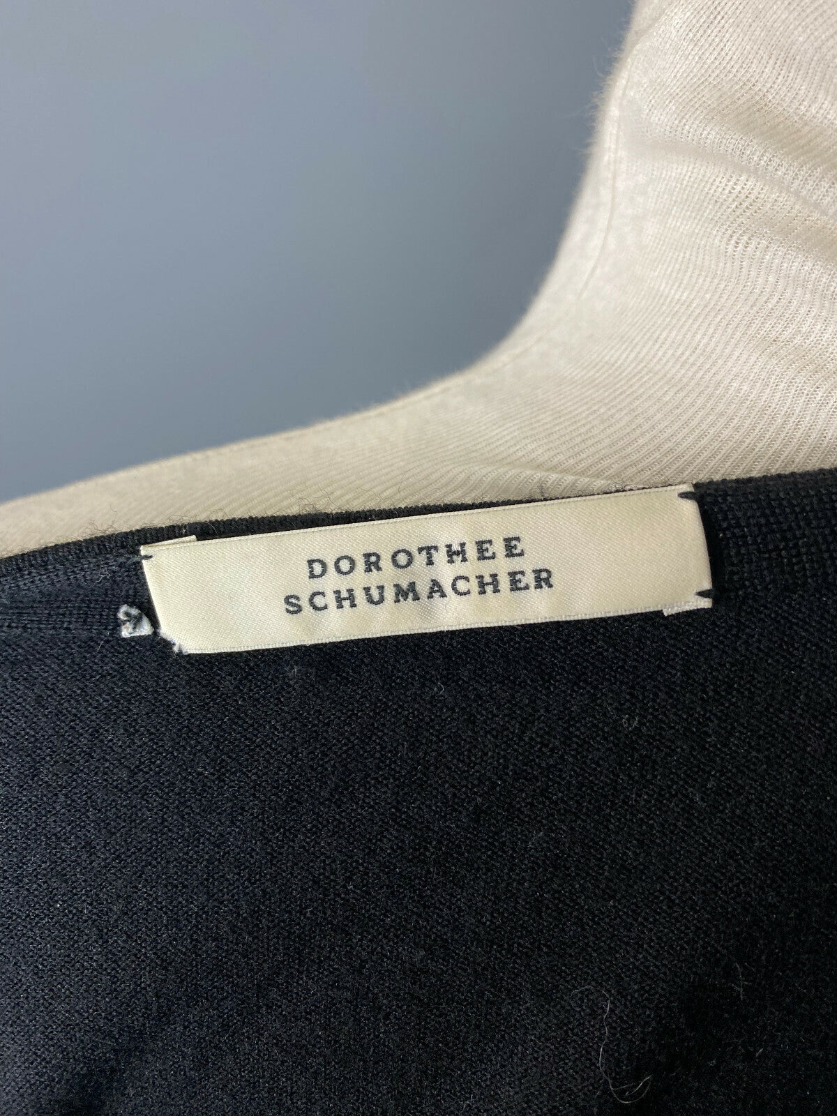 Dorothee Schumacher Black Wool Long Sleeve Belted Sweater – Women's 4