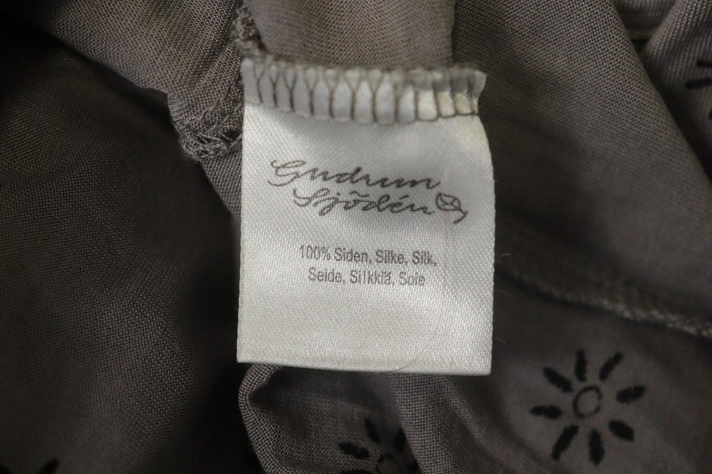 GUDRUN SJODEN Gray & Black Floral Silk Long Sleeve Round Neck Blouse Top – Size M