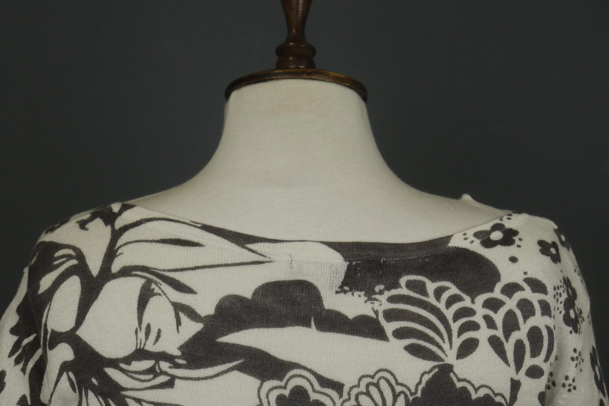 ST-MARTIN'S Black White Floral Knitted Raglan Sleeve Button Front Sweater – Size M