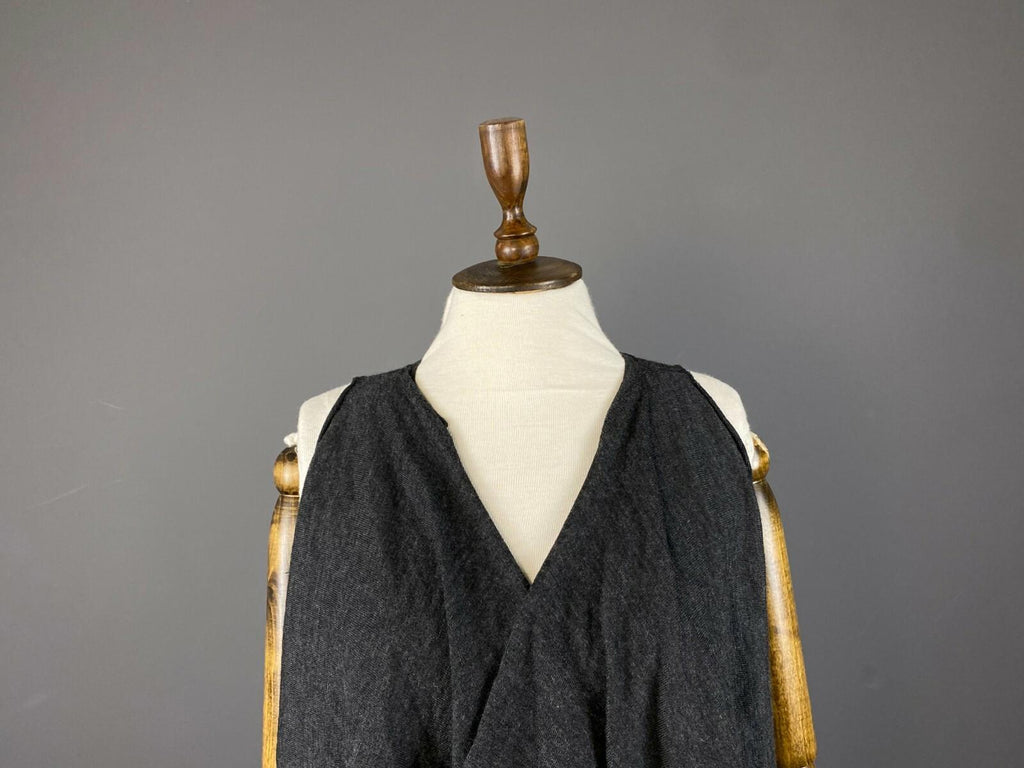 PRADA MILANO Grey Open Front Sleevless Cardigan Sweater – Size 38