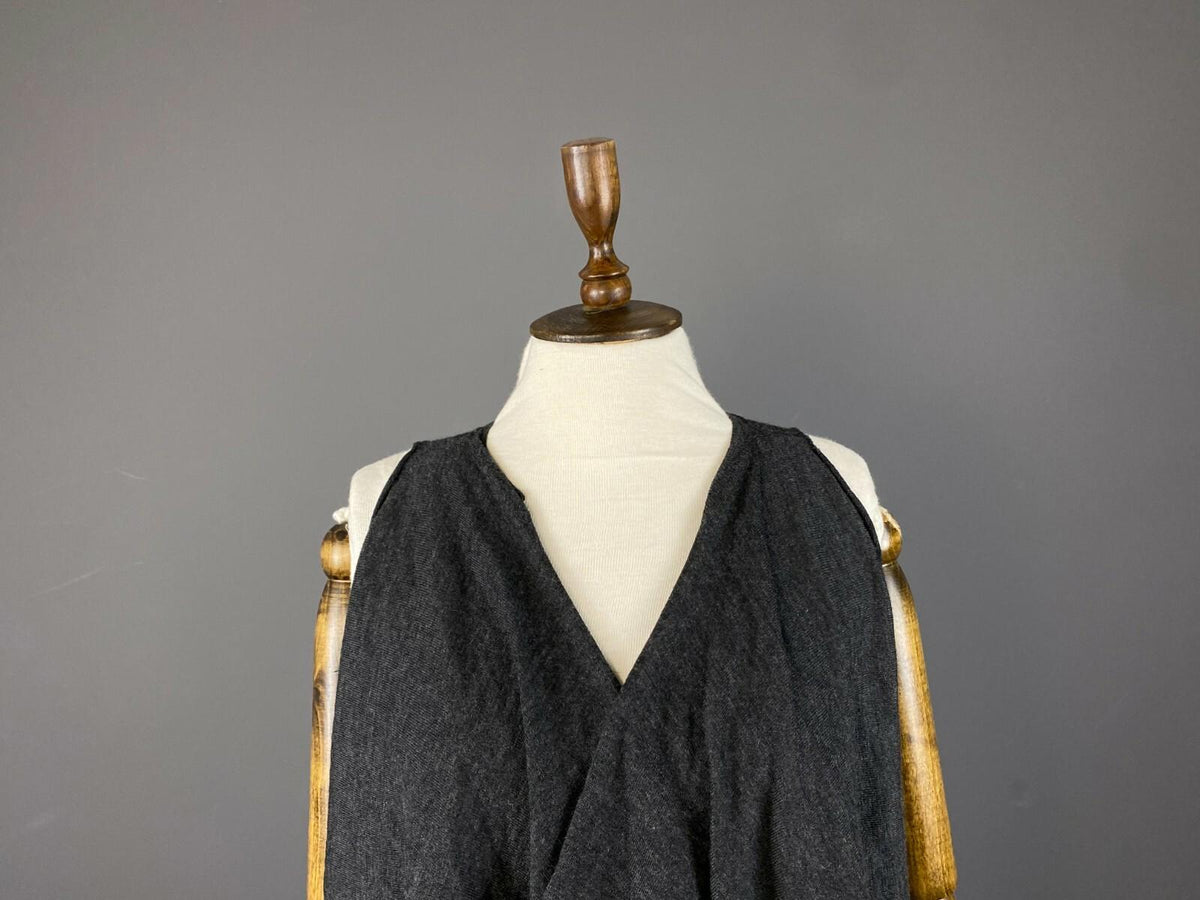 PRADA MILANO Grey Open Front Sleevless Cardigan Sweater – Size 38