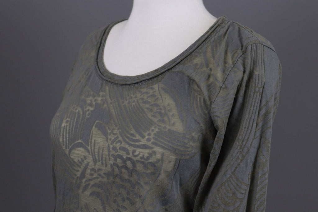 Rundholz Gray Floral Mesh Knit Lightweight Distressed Lagenlook Pullover – Size L