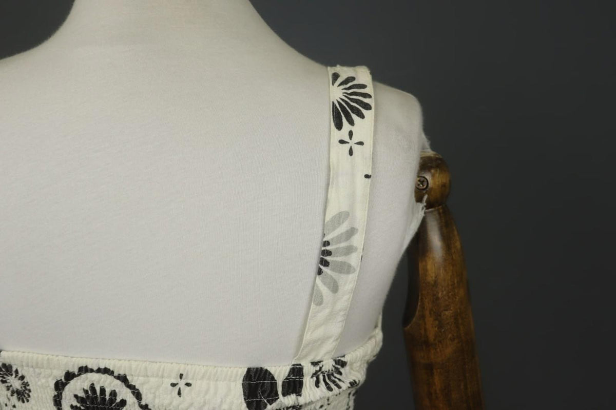 LAURA ASHLEY White & Black Floral Viscose Sweetheart Neck Sheath Dress – Size M