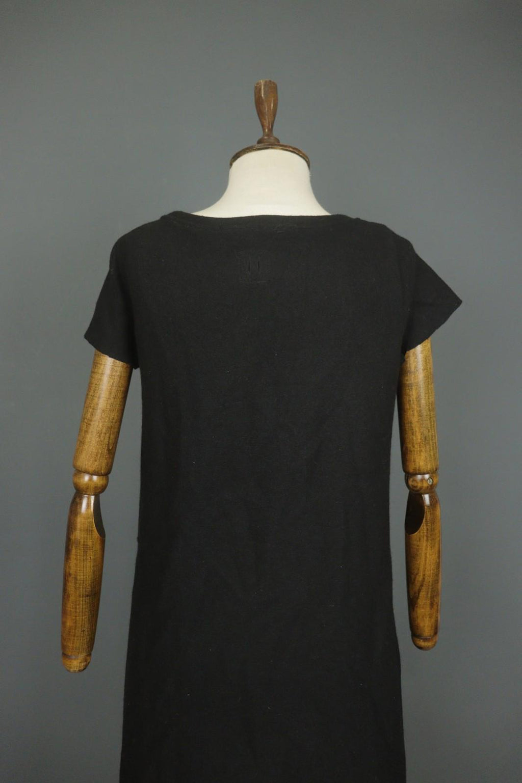 HANNES ROETHER Black 100% Wool Cap Sleeve Crew Neck Pullover Sheath Dress – Size S