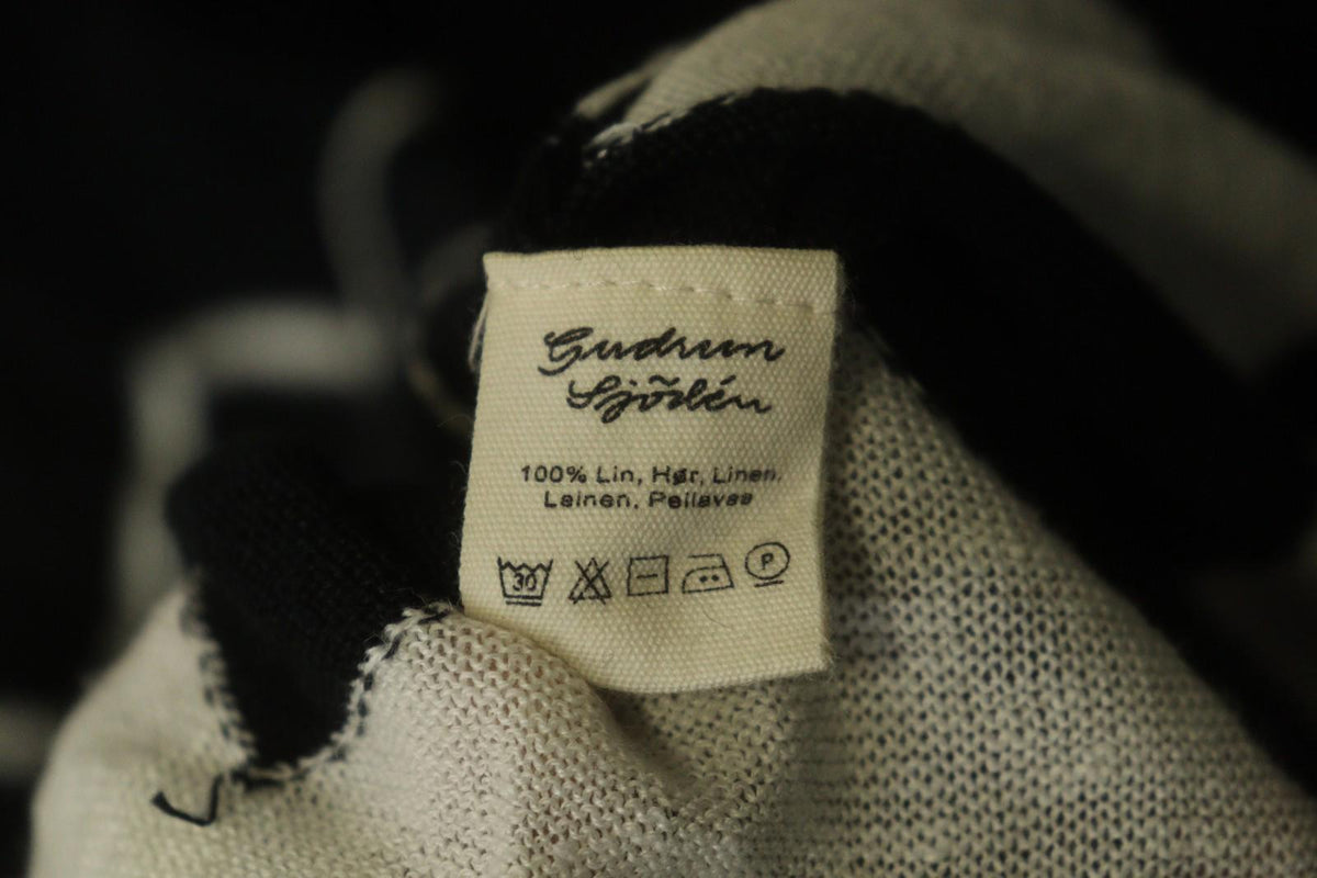 GUDRUN SJODEN Black White Chevron Print Knitted Casual Open Front Cardigan Sz M