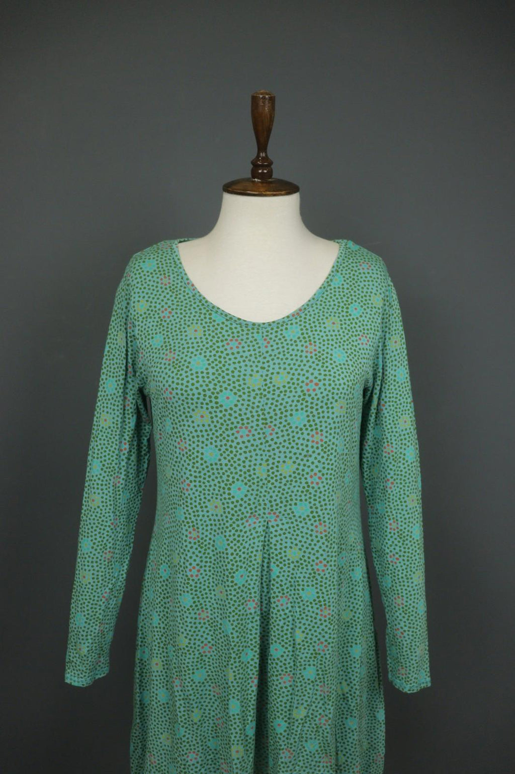 GUDRUN SJODEN Green Polka Dot V-Neck Long Sleeve Pullover Sheath Dress – Size M