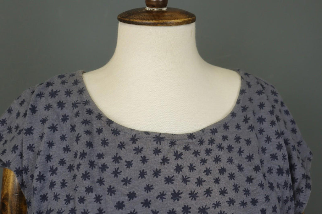 GUDRUN SJODEN Gray Floral 100% Cotton Short Sleeve Round Neck Shift Dress – Size M