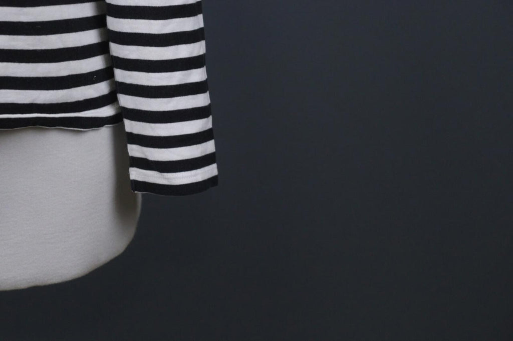 MARIMEKKO White Black Striped Round Neck Long Sleeve Stretch Blouse Top – Size S