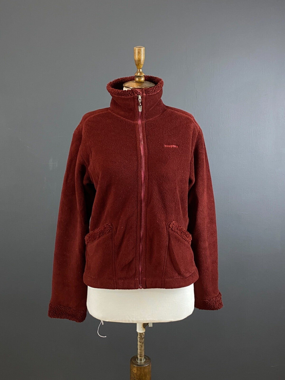 Patagonia Synchilla Red Mock Neck Full Zip Outdoor Hiking Fleece Jacket – Size L