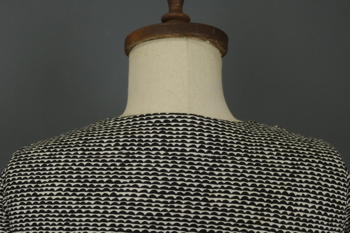 MARIMEKKO MEITIN Black & White Striped Cotton Long Sleeve Shift Dress – Size M