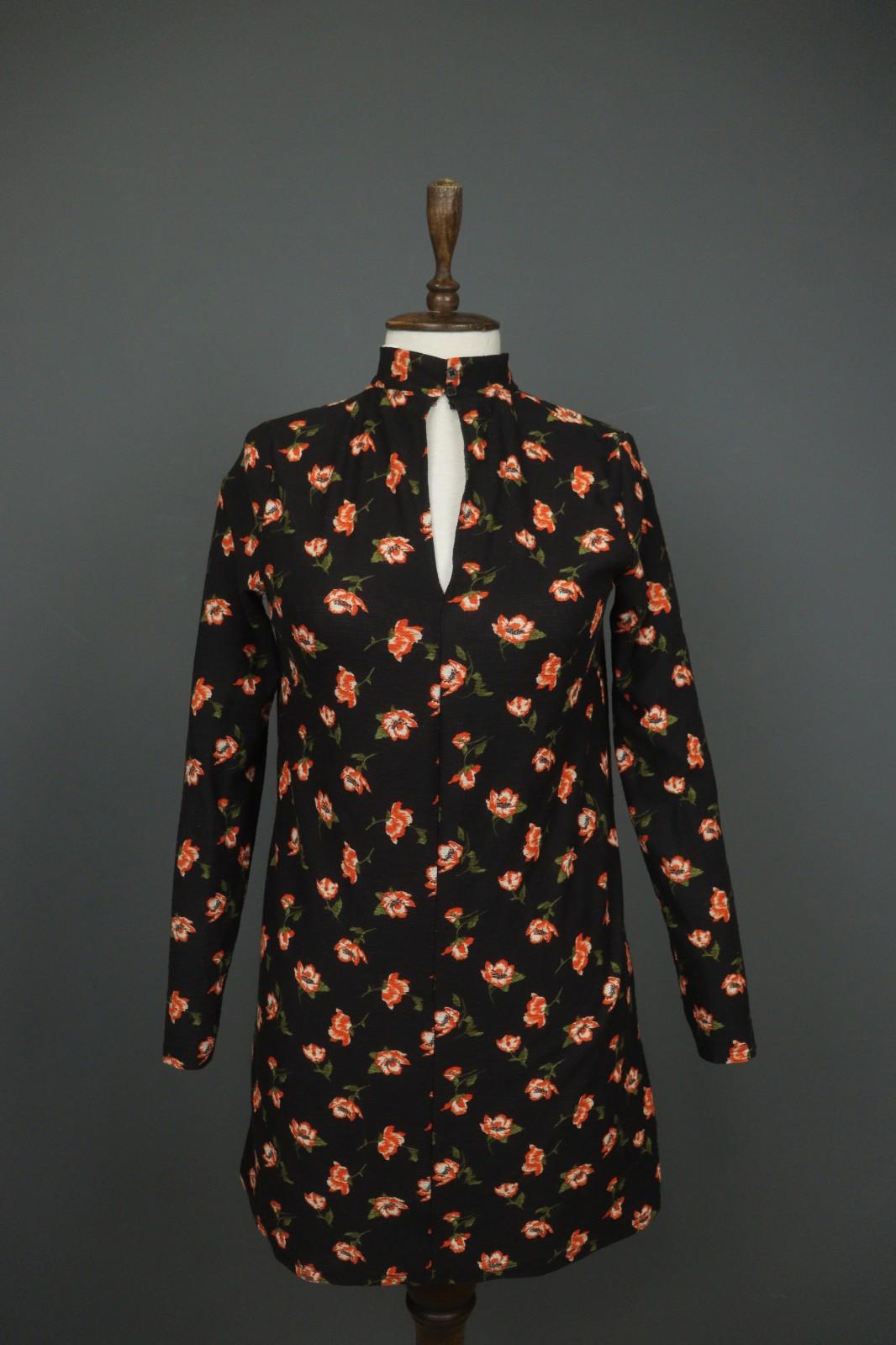 LAURA ASHLEY Black Floral Print Keyhole Front Long Sleeve Sheath Dress – Size M/L